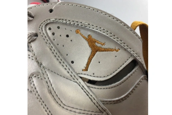 BV6281-006 7 “REFLECTIVE AIR CARDINAL” JORDAN BV6281-006 0225